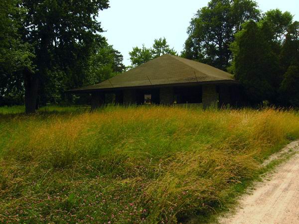 Bob-Lo Island - Pic 26 Building (newer photo)